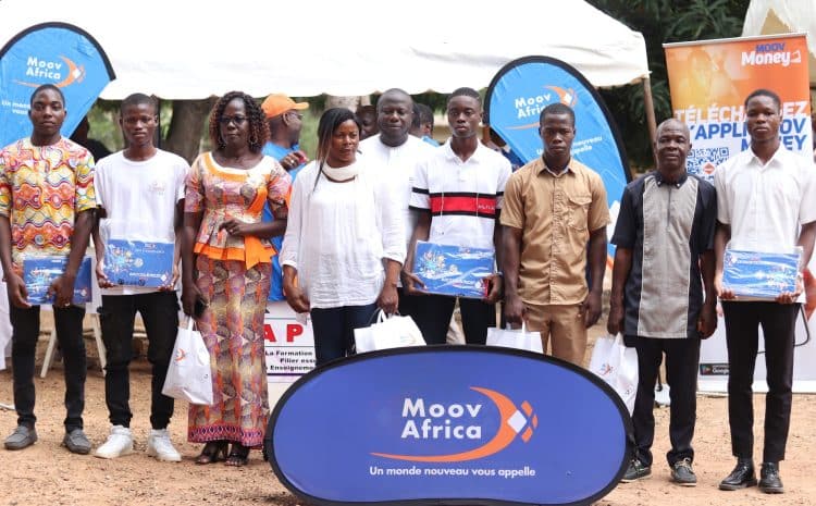  Moov Africa CI récompense les meilleurs bacheliers de la région du Marahoué